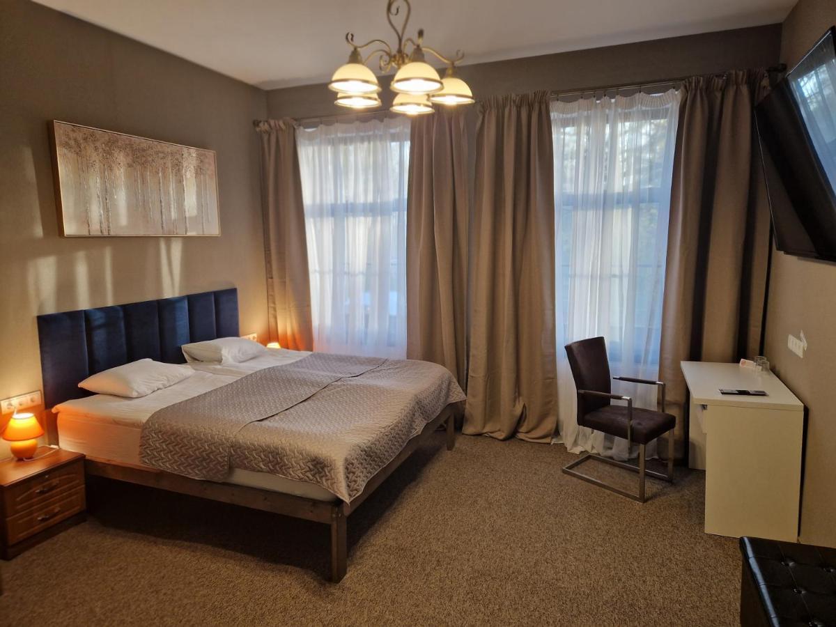 Hotel Karklu Muiza เยลกาวา ภายนอก รูปภาพ
